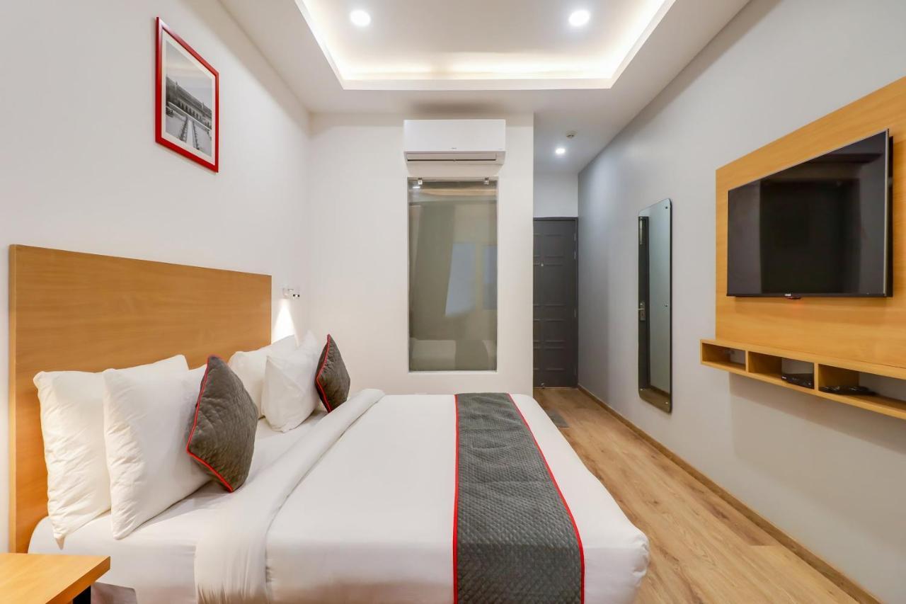 Super Townhouse Jashn Hotel Chinhat Ngoại thất bức ảnh