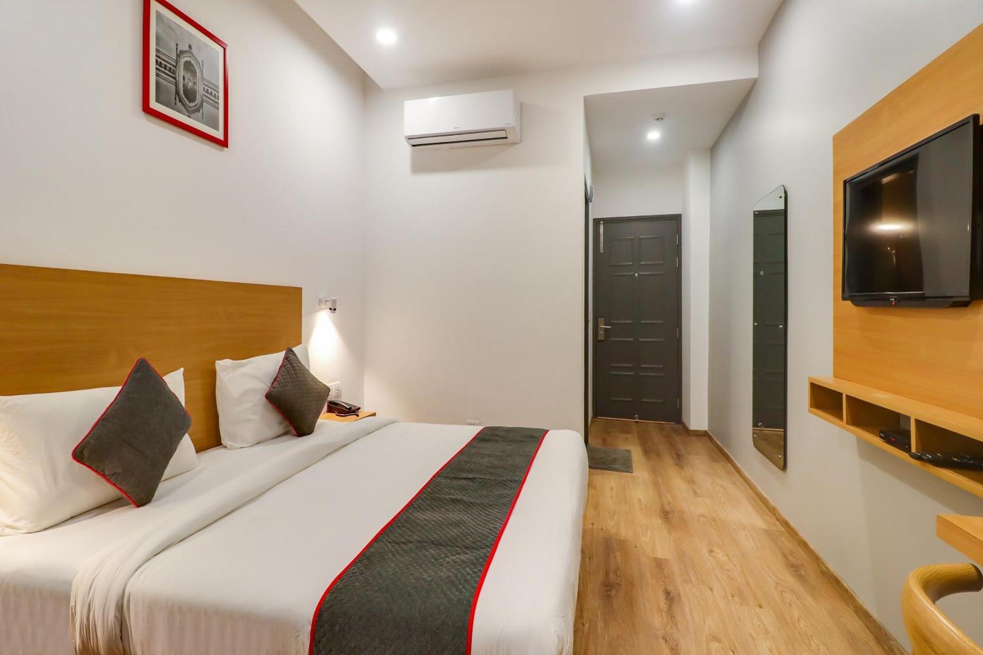 Super Townhouse Jashn Hotel Chinhat Ngoại thất bức ảnh